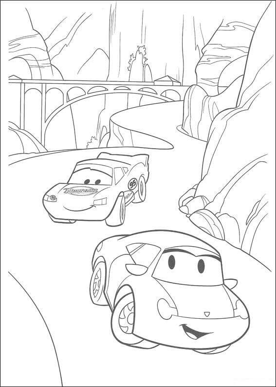 Dibujo de Mc Queen y Amigo En La Carretera para Colorear y Imprimir